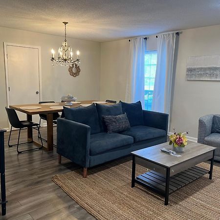 Quiet Relaxing Home - Close To Downtown & Beach 4Br-2Bt 펜사콜라 외부 사진