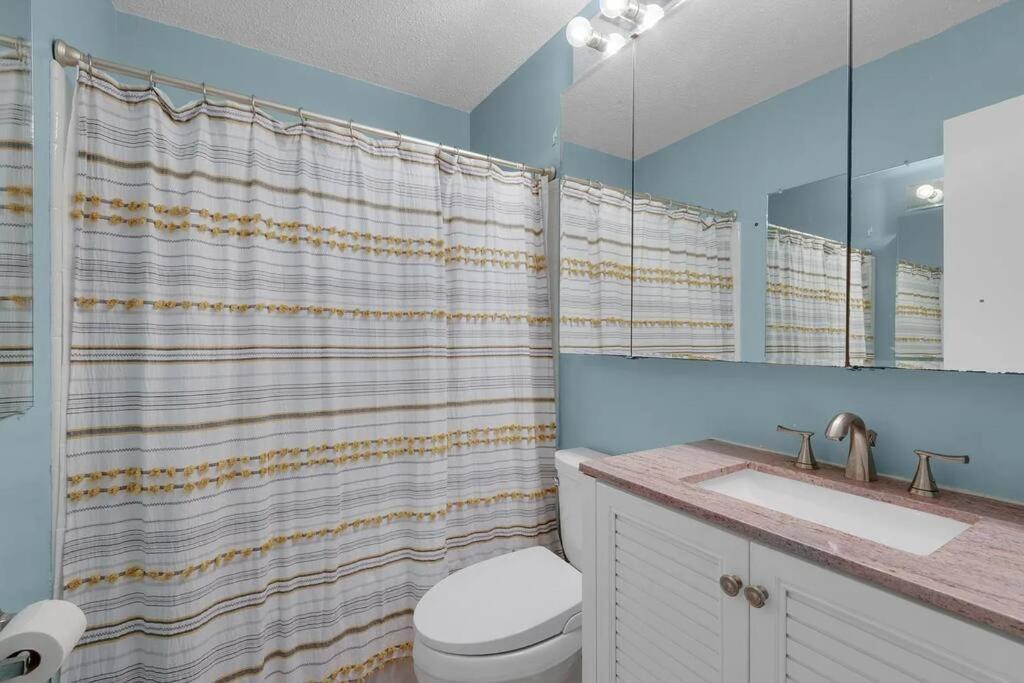 Quiet Relaxing Home - Close To Downtown & Beach 4Br-2Bt 펜사콜라 외부 사진