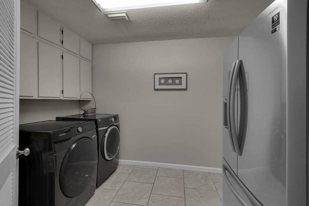 Quiet Relaxing Home - Close To Downtown & Beach 4Br-2Bt 펜사콜라 외부 사진